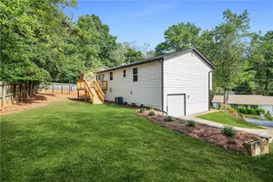 5242 Cindy Way, Stone Mountain, GA 30083 - Photo 33