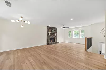 5242 Cindy Way, Stone Mountain, GA 30083 - Photo 5