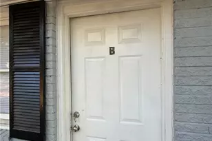 1576 Carolyn Dr, Stone Mountain, GA 30087 - Photo 5