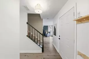 688 Greenhedge Dr, Stone Mountain, GA 30088 - Photo 7