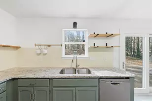 688 Greenhedge Dr, Stone Mountain, GA 30088 - Photo 19