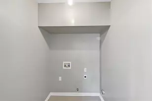 688 Greenhedge Dr, Stone Mountain, GA 30088 - Photo 21