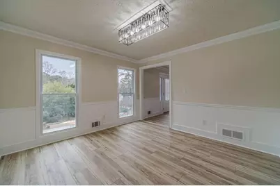 380 Cardigan Circle SW, Lilburn, GA 30047 - Photo 9