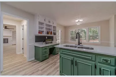 380 Cardigan Circle SW, Lilburn, GA 30047 - Photo 17