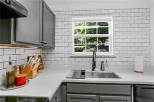 1870 Devon Dr, Atlanta, GA 30311 - Photo 5