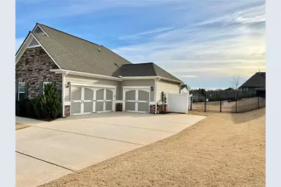 2216 Blackberry Court, Monroe, GA 30656 - Photo 3