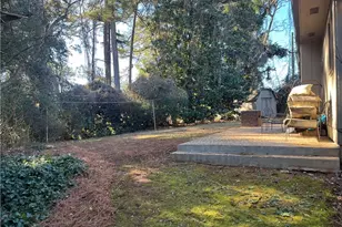 641 Emerald Forest Circle, Lawrenceville, GA 30044 - Photo 5