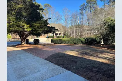 641 Emerald Forest Circle, Lawrenceville, GA 30044 - Photo 3