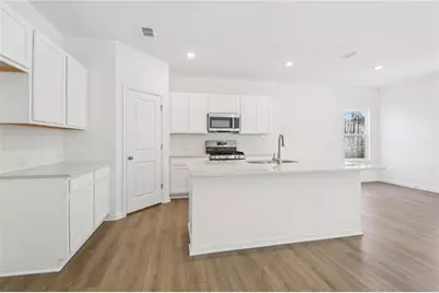 5337 Heron Bay Boulevard, Locust Grove, GA 30248 - Photo 13