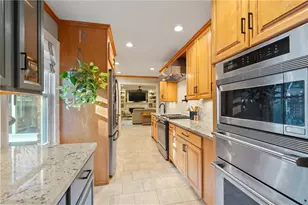 6832 Womack Ct, Peachtree Corners, GA 30360 - Photo 9