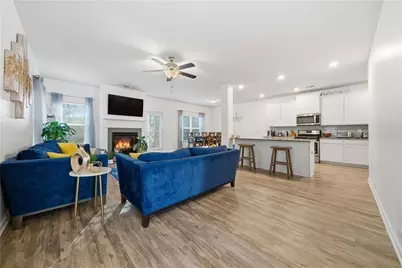 4000 Lake Manor Way, Atlanta, GA 30349 - Photo 3