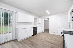 2588 Elkhorn Dr, Decatur, GA 30034 - Photo 11