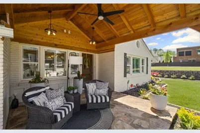 8175 Main Street, Woodstock, GA 30188 - Photo 11