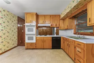 6075 Tabor Ave, Morrow, GA 30260 - Photo 11