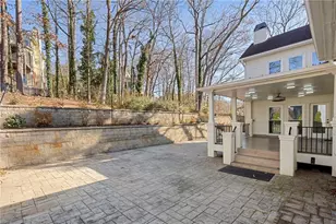 526 Coopers Pond Dr, Lawrenceville, GA 30044 - Photo 5