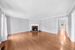 501 Dunwoody Chace, Atlanta, GA 30328 - Photo 7