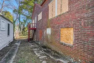 250 Mathewson Pl SW, Atlanta, GA 30314 - Photo 5