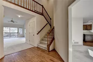 2590 Camden Glen Ct, Roswell, GA 30076 - Photo 7