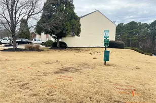 2651 Waverly Hills Dr, Lawrenceville, GA 30044 - Photo 5