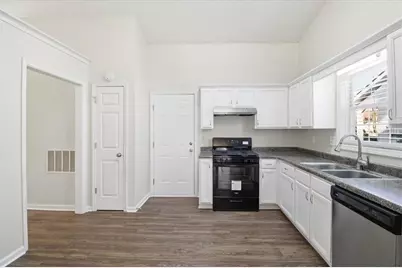 3670 Sugarbrook Drive, Lawrenceville, GA 30044 - Photo 13