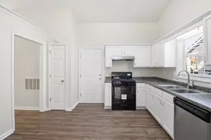 3670 Sugarbrook Dr, Lawrenceville, GA 30044 - Photo 13