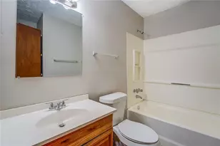 7245 N McDaniel Street N, Lithonia, GA 30058 - Photo 11