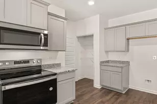 8592 Secretariat Dr, Lithonia, GA 30058 - Photo 9