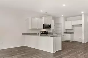 8601 Secretariat Dr, Lithonia, GA 30058 - Photo 9