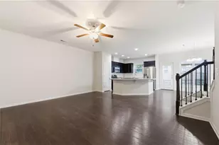 7099 Elmwood Ridge Ct, Atlanta, GA 30340 - Photo 3