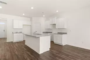 8579 Secretariat Dr, Lithonia, GA 30058 - Photo 3