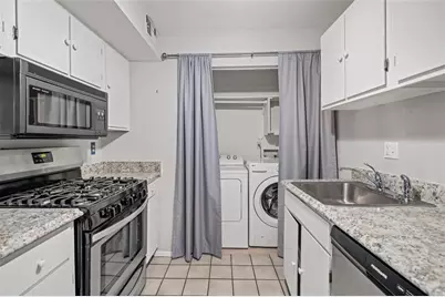 219 Smokerise Circle SE, Marietta, GA 30067 - Photo 3