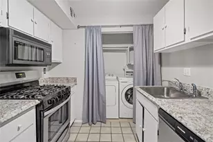 219 Smokerise Cir SE, Marietta, GA 30067 - Photo 3