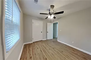 3919 Valley Brook Rd, Snellville, GA 30039 - Photo 11