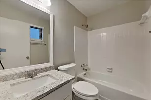 2444 Mistletoe Ln, Snellville, GA 30039 - Photo 9