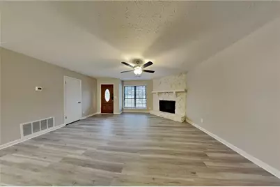 2444 Mistletoe Lane, Snellville, GA 30039 - Photo 3