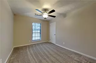 2444 Mistletoe Ln, Snellville, GA 30039 - Photo 11