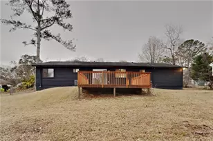 2444 Mistletoe Ln, Snellville, GA 30039 - Photo 17