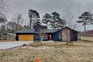 2444 Mistletoe Ln, Snellville, GA 30039 - Photo 1