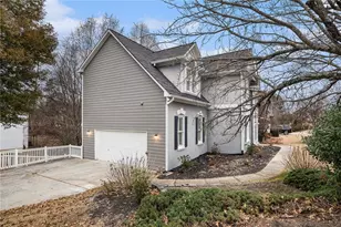 200 Ridge Bluff Ln, Suwanee, GA 30024 - Photo 33