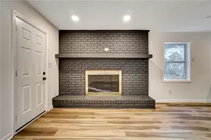 5927 Sherrie Ln, Powder Springs, GA 30127 - Photo 11