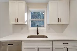 5927 Sherrie Ln, Powder Springs, GA 30127 - Photo 15