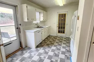 2741 Glendale Dr, Gainesville, GA 30507 - Photo 7