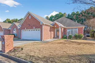 2240 Stockton Walk Ln, Snellville, GA 30078 - Photo 3