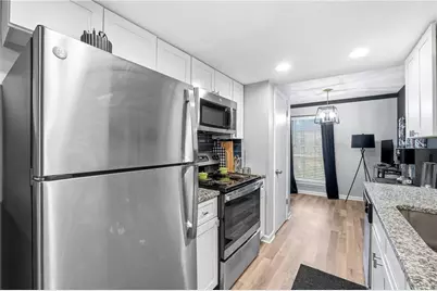 754 Garden View Drive, Stone Mountain, GA 30083 - Photo 9