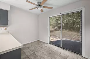 990 Chapman Ln, Stone Mountain, GA 30088 - Photo 7