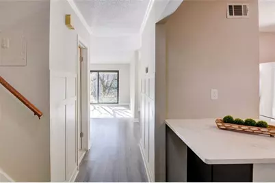 2260 Pernoshal Court, Dunwoody, GA 30338 - Photo 7