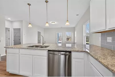 81 Roxeywood Way, Winder, GA 30680 - Photo 11