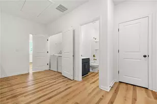 1645 Winpost Ln NW, Atlanta, GA 30318 - Photo 17