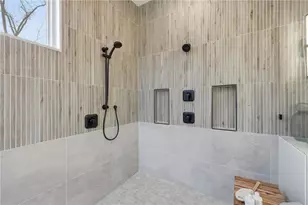 644 E Lake Dr, Gainesville, GA 30506 - Photo 57