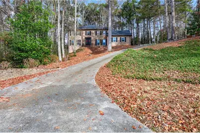 1514 Howell Highlands Drive, Tucker, GA 30087 - Photo 3